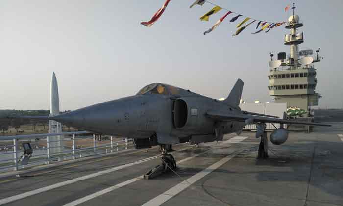 航母基地4.jpg