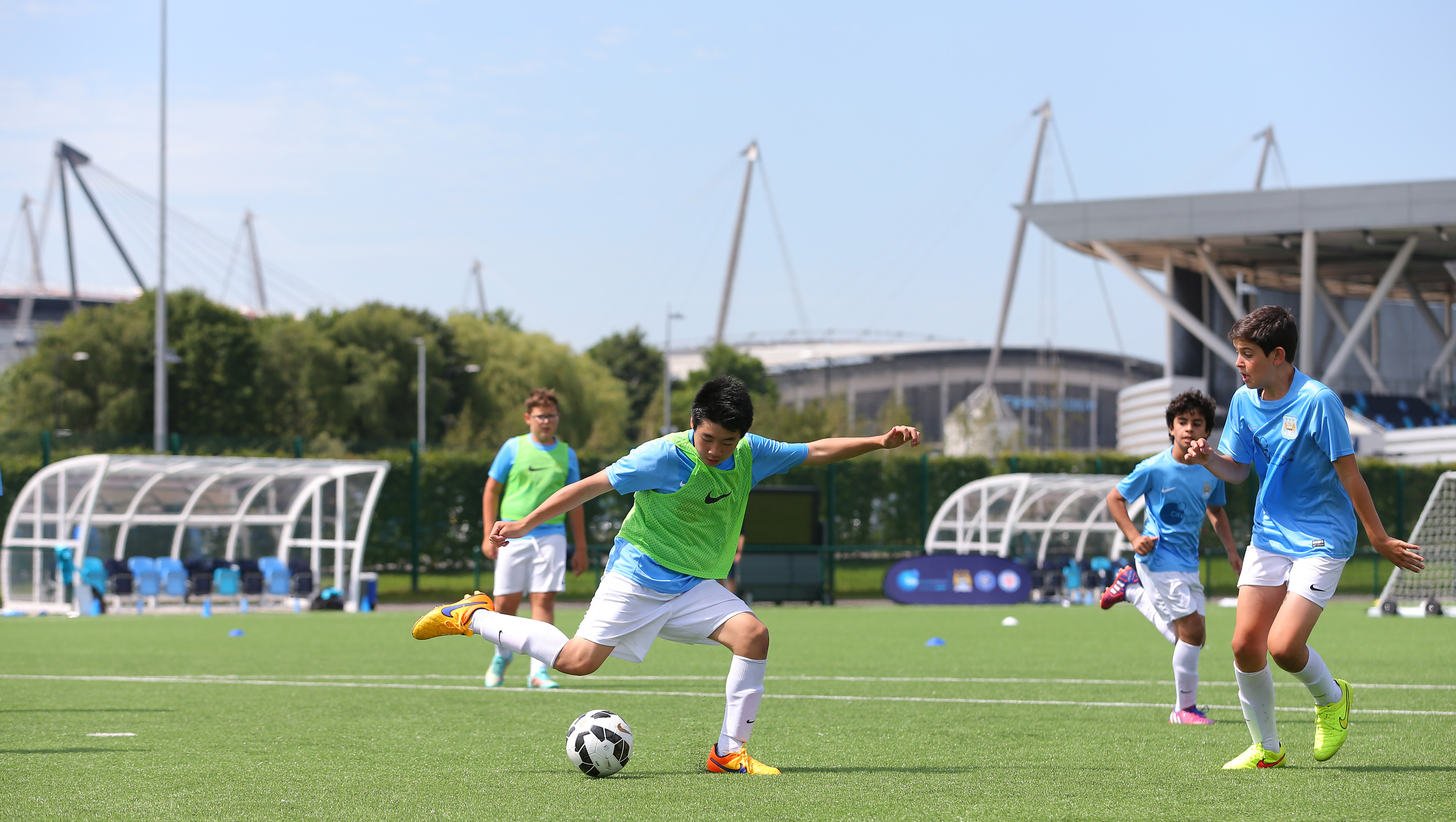 英国10线—英国曼城足球俱乐部足球青年训练营