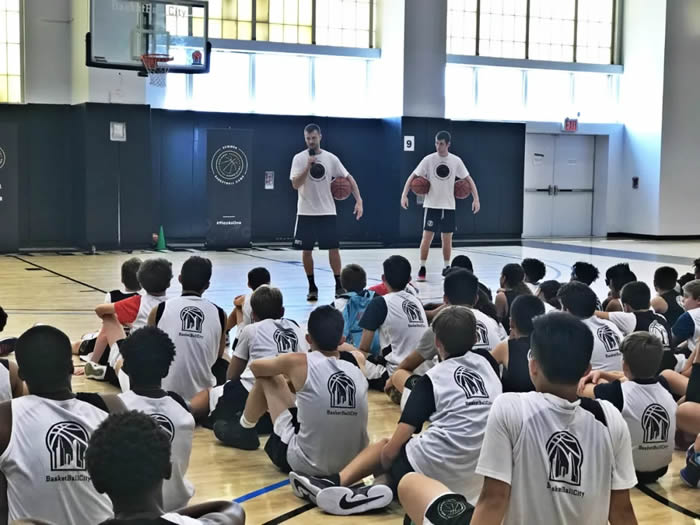 2019美国5线曼巴学院球员工会篮球训练营